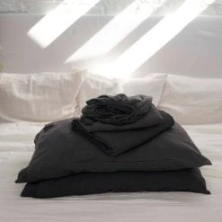 Cheap 😉 AmourLinen Linen sheets set in Charcoal ❤️